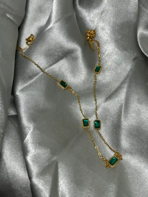 Anastacia - Emerald Green Gold Pendant Necklace, Non-Tarnish Stainless Steel, Vintage Style, perfect gift for her - Image 2